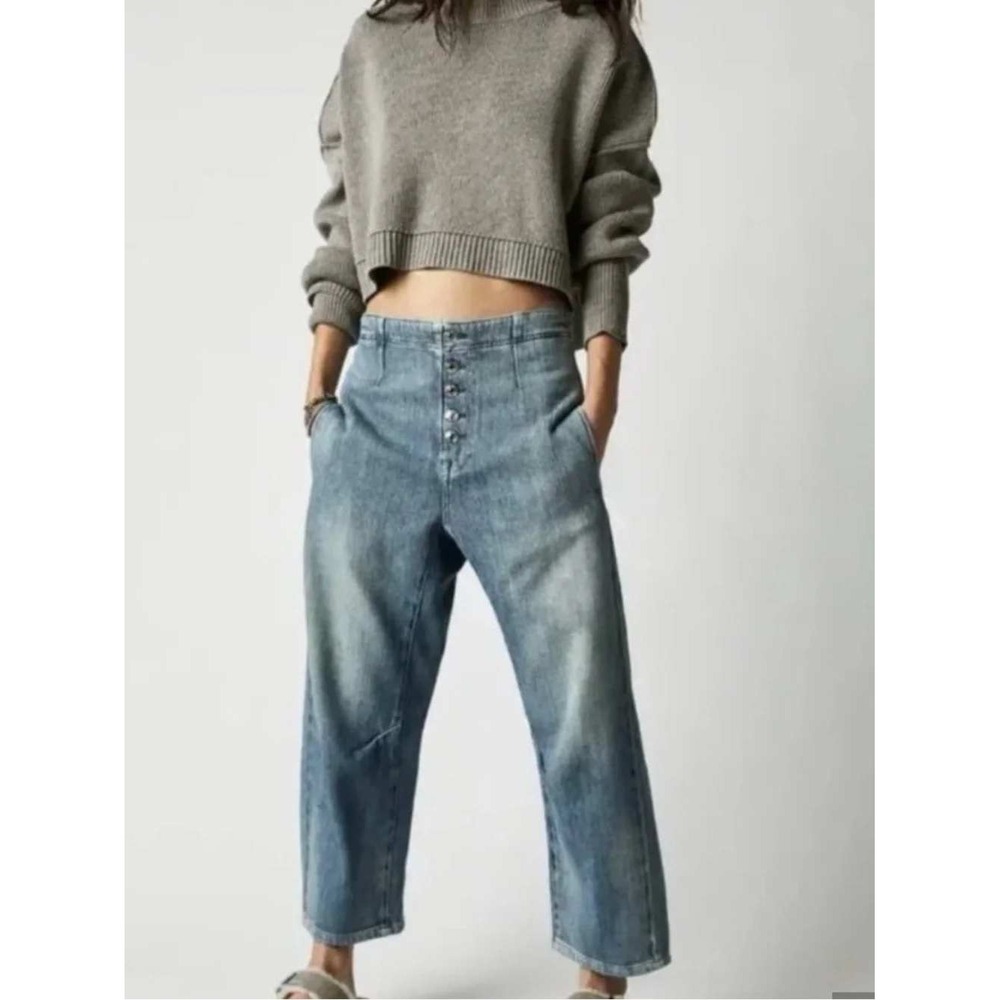 We The Free Osaka Mid Rise Barrel Jeans Women 27 Light Wash Blue Button Fly